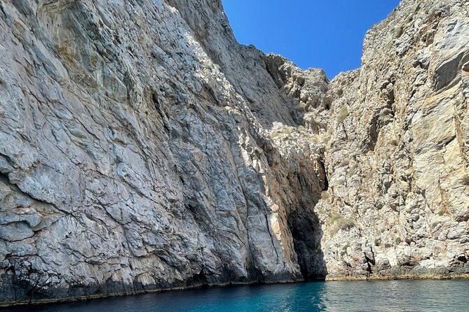 Private Caldera Cruise with Motor Yacht in Santorini - Old Harbor Fira Views From the Water (30 Minutes)