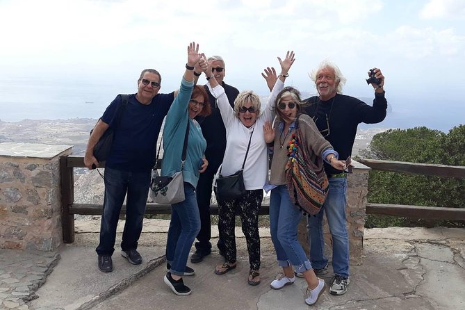 Private Classic Santorini Panorama: Visit the most popular destinations! - Should you book this private Santorini panorama tour?