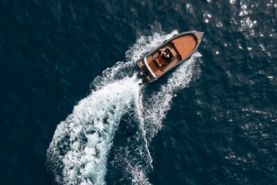 Private Cruise Luxury Self Drive Boat – Explore the best spots