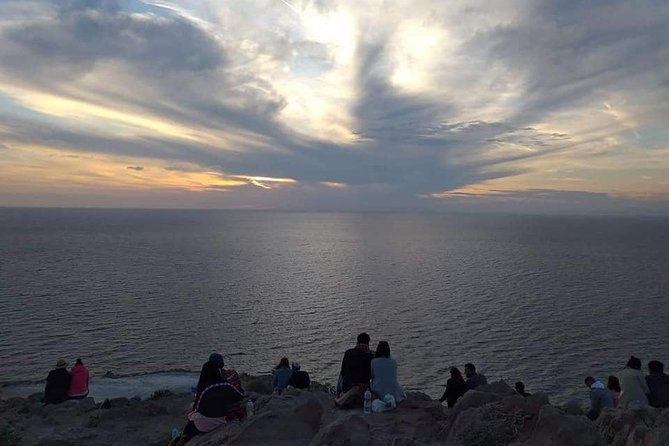 Private Custom Tour : Santorini Half day 5 hours ( morning or afternoon ) - A private 5-hour Santorini day that feels tailored, not templated