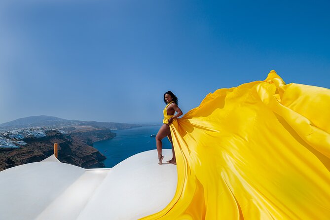 Private Express Flying Dress Photoshoot in Santorini – 30 Minutes - Key things that make this Santorini shoot feel worth it