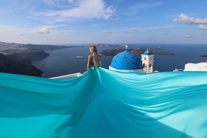 Private Express Flying Dress Photoshoot in Santorini – 30 Minutes - Should You Book This Flying Dress Session in Santorini?