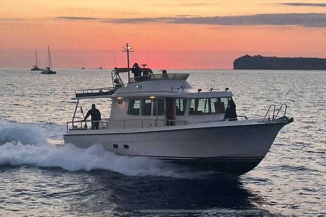 Private Full-Day Motor Yacht Cruise with Meal, Open Bar+Transfers - Key Things to Know Before You Go