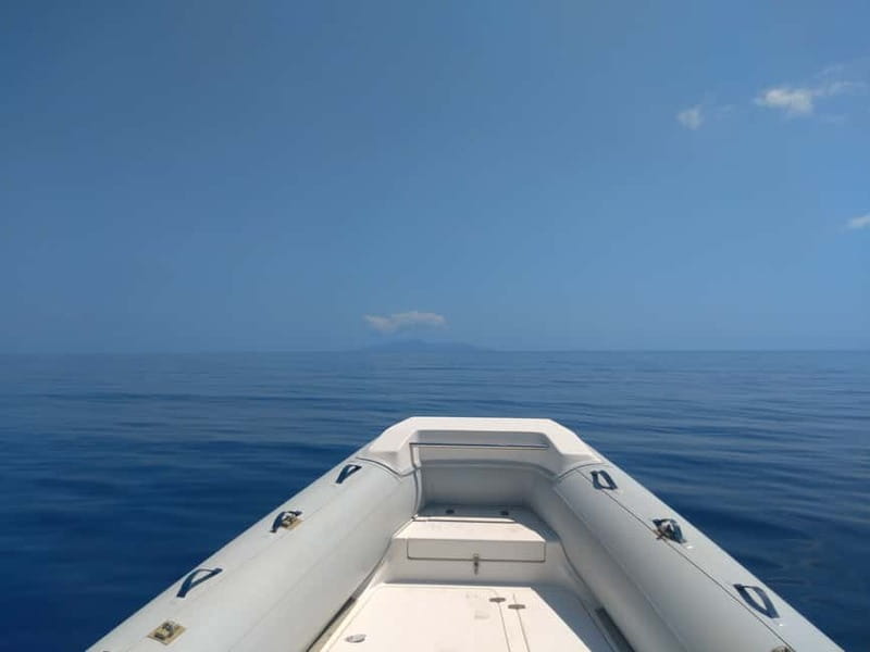 Private, fully customizable cruise in Santorini's caldera - Why a private Santorini RIB cruise feels different from the big-boat tours