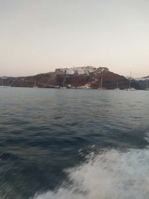 Private, fully customizable cruise in Santorini's caldera - Value and pricing for a private group up to 4