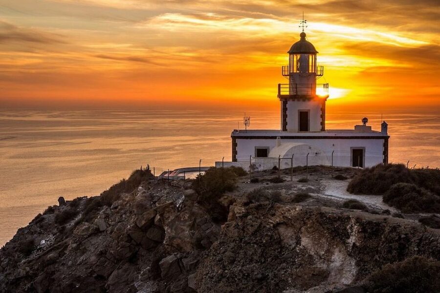 Private Half-Day Sightseeing Tour of Santorini - Santo Wines Winery: a local tasting to cap off the day