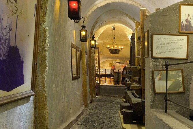 Private Half Day Tour with Wine Tasting in Santorini - Oia Village Cliffs: Classic Views With a Private Schedule