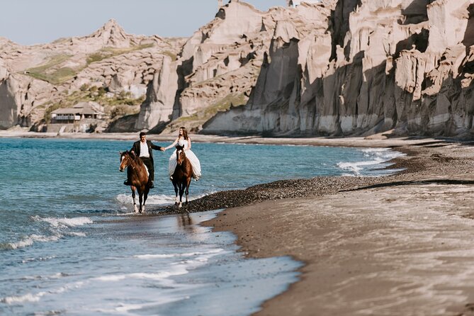 Private Horse Riding Experience in Santorini - A private ride through Santorini’s volcanic heart, ending at Eros Beach