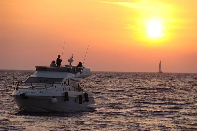 Private Motor Yacht Cruise with BBQ, Open Bar & Transfers - Sailing Past Caves and Rock Formations (Why the Boat Route Matters)