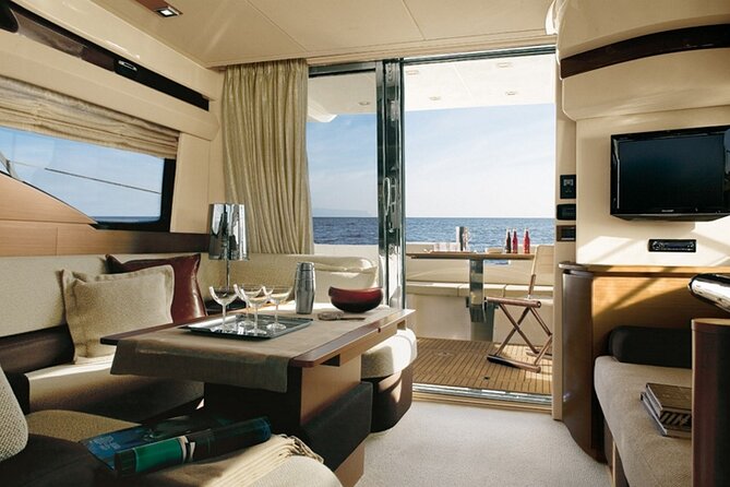 Private Motor Yacht Cruise with BBQ, Open Bar & Transfers - Ammoudi Harbour and the Sunset Option