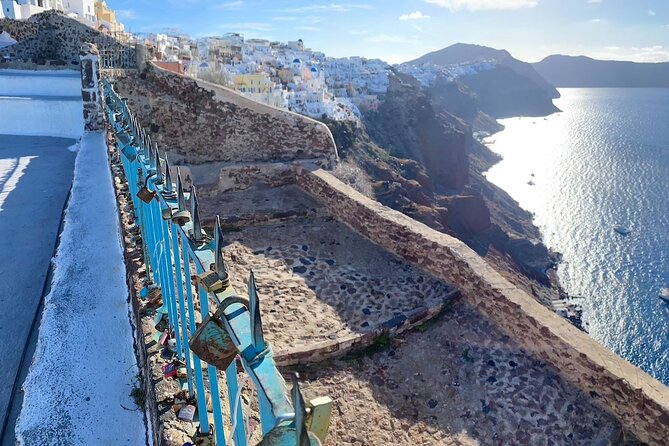 Private Santorini Highlights Tour – Scenic Views & Local Insight - Key highlights at a glance
