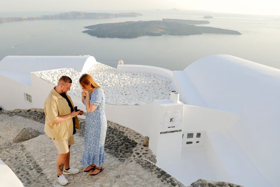 Proposal Photographer in Santorini - Price and value: what $303 per group really buys