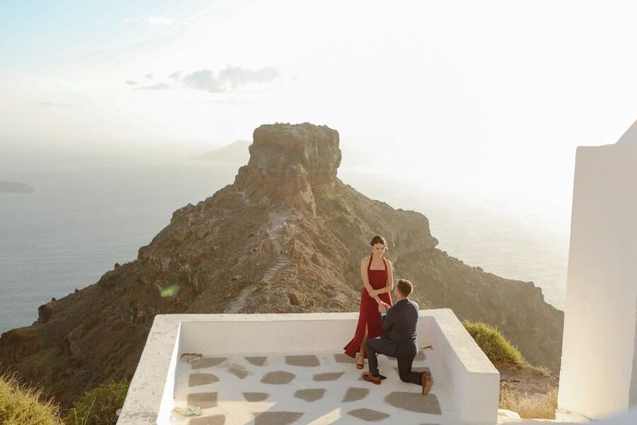 Proposal Photographer in Santorini - Who this proposal photographer experience suits best