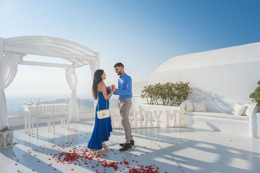 Proposal Photoshoot Santorini - Practical logistics you should know before you go