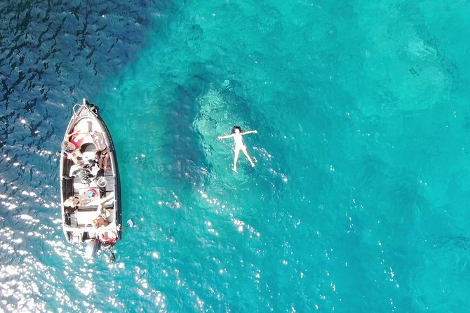 Rent a Boat in Santorini without a License - Key things I’d lock in before you book