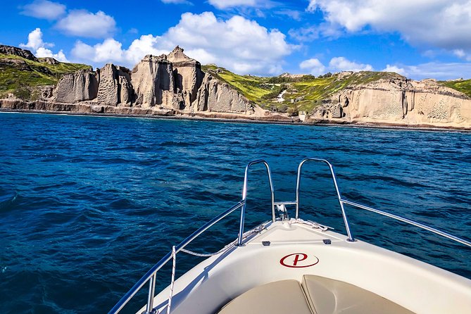 Rent a Boat in Santorini without a License - Who this fits best (and who should think twice)