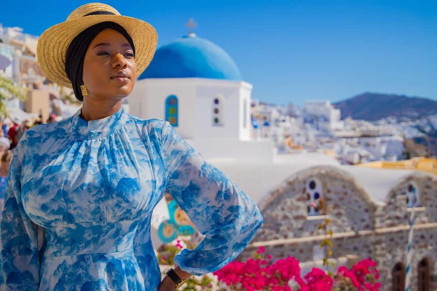 Santorini: 40-Minute Oia Photoshoot - What You Get Back: Edited Photos and Quick Delivery