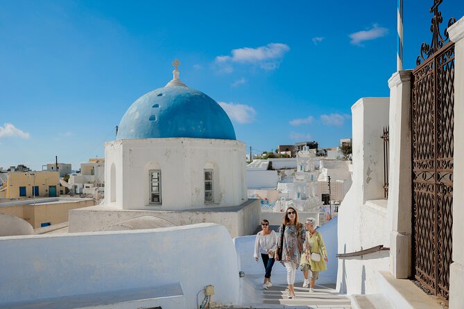 Santorini: 4hr Private First Impressions Tour - Stop 3: Kamari Black Sand Beach, Toes in the Aegean