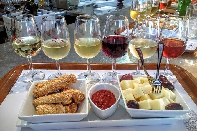 Santorini 5 Hours Sightseeing Tour - Perivolos Beach: Black sand reset