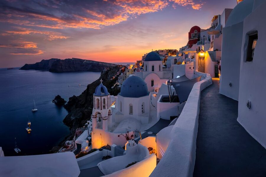 Santorini 5hour Semi-Private SECRET SUNSET Tour - Oia: cliffside charm plus about 1.5 hours of walking
