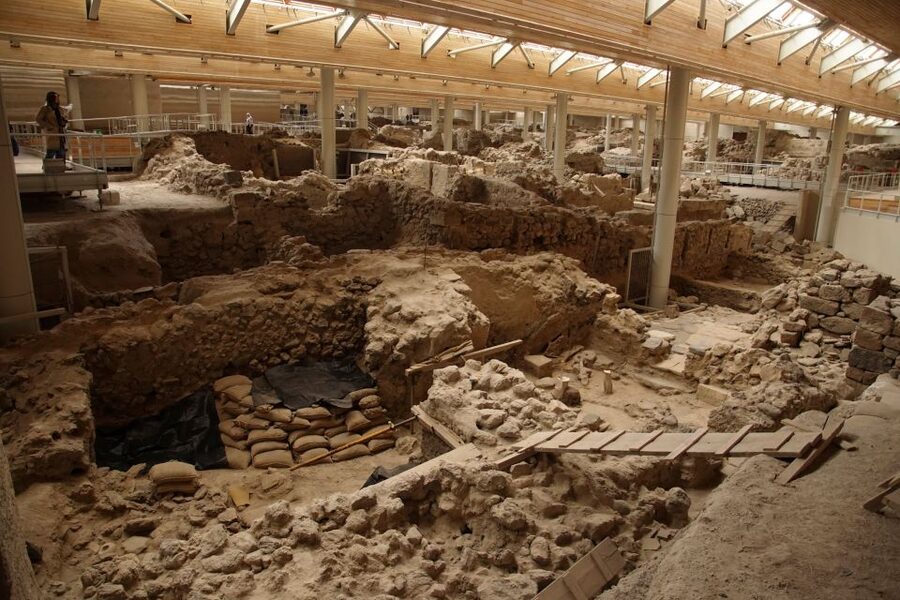 Santorini: Akrotiri Entry Ticket and Audio Guide - Where the day feels special: the tented site and the walking flow