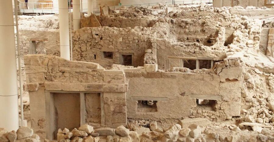 Santorini: Akrotiri Entry Ticket and Audio Guide - Who this experience fits best