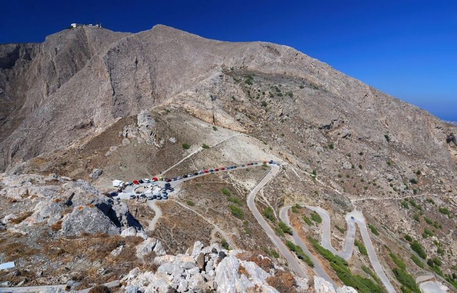 Santorini: Akrotiri Excavation, Megalochori, & Beaches Tour - Prophet Elias Monastery: Highest-Point Views Without Guesswork
