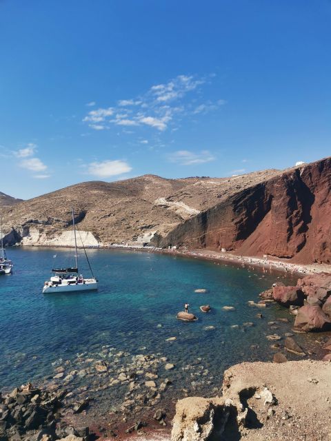 Santorini: Akrotiri Excavation, Megalochori, & Beaches Tour - Perissa Black-Sand Beach: The Part That Feels Like a Real Break