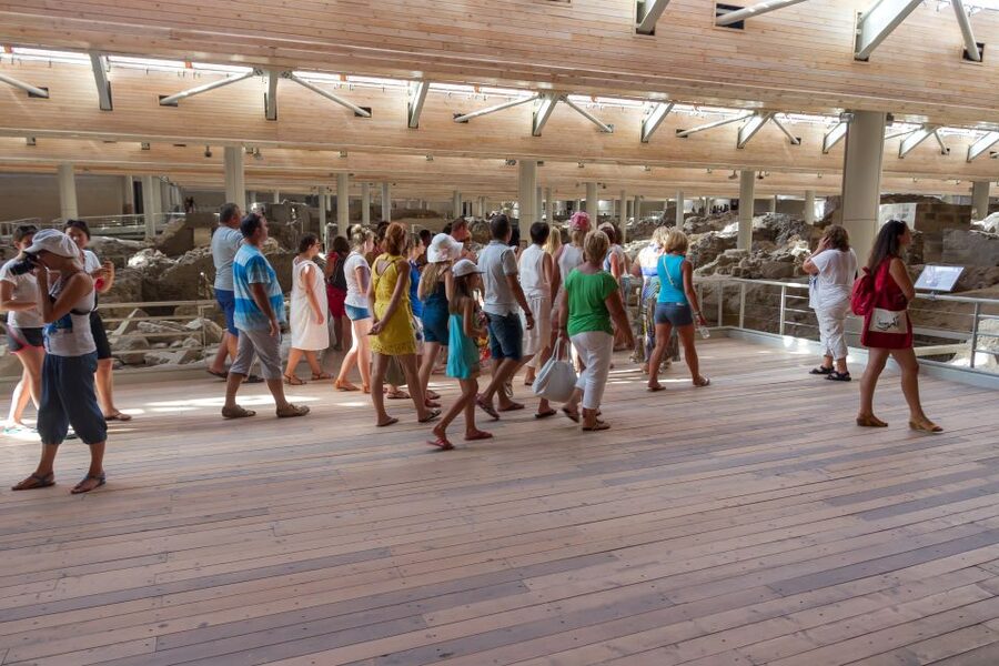 Santorini: Akrotiri Prehistoric City Guided Walking Tour - Logistics Pitfalls to Watch For, and How to Avoid Them