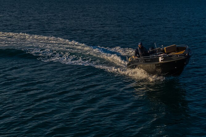 Santorini Boat Rental: License Free and Full or Half Day Options - Route Basics: How a DIY Route Turns Into a Real Itinerary