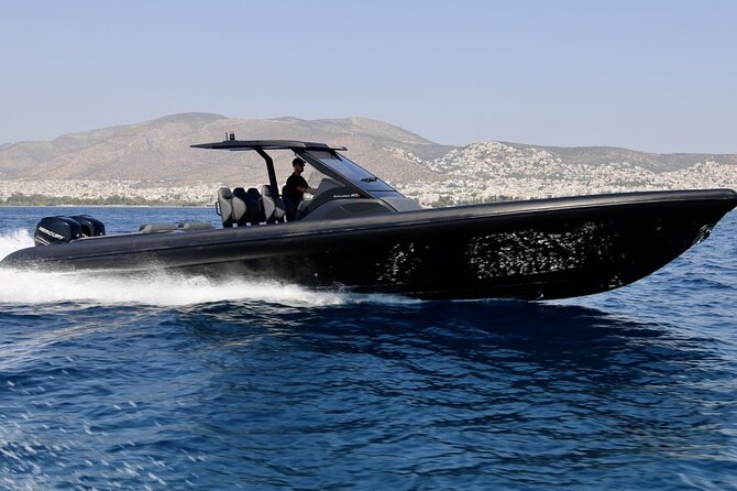 Santorini Caldera: Private Cruise with Speed Boat & Open Bar - Sailing Views: Oia Bay, Armeni, Epta Paides, Skaros, and the Old Port
