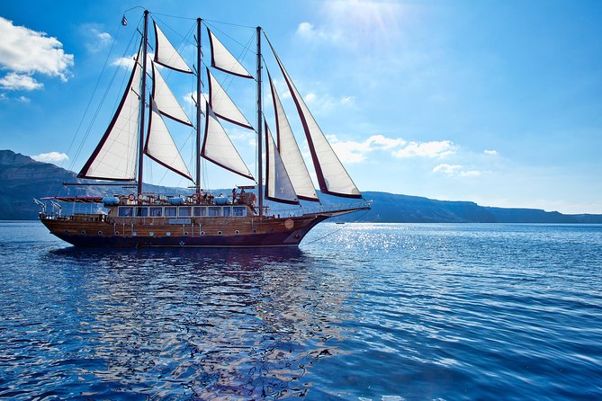 Santorini Caldera Sunset Sailing Cruise with Dinner and Wine - Stop 2: Palea Kameni hot springs, the 30 to 40 meter swim, and noodle support