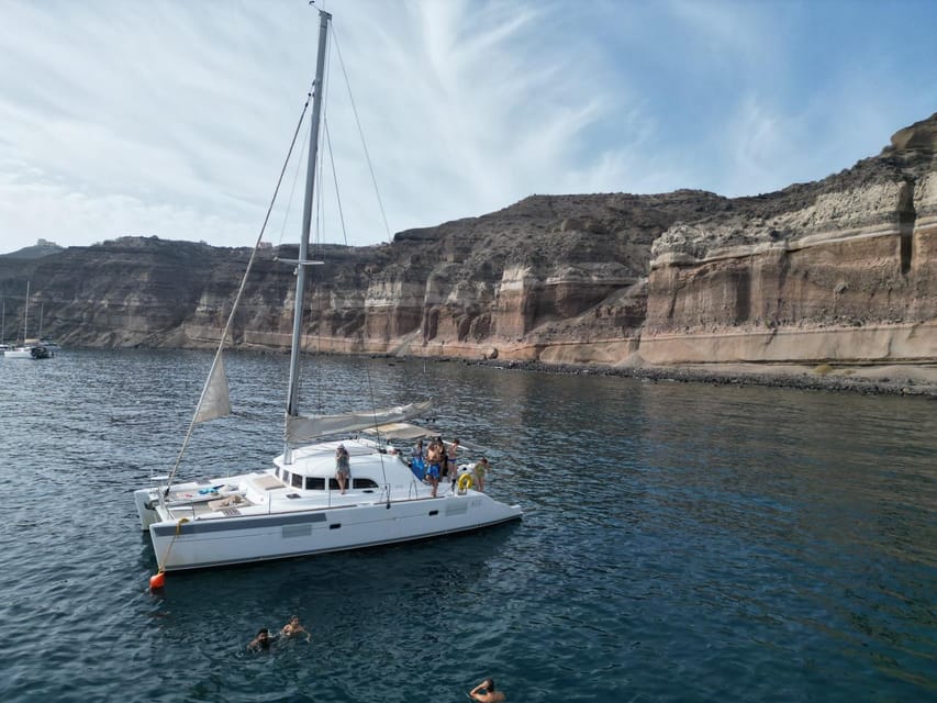 Santorini: Catamaran Cruise with Greek BBQ and Drinks - Photo Stops That Actually Add Context: Akrotiri’s Indian Rocks and the Venetian Lighthouse