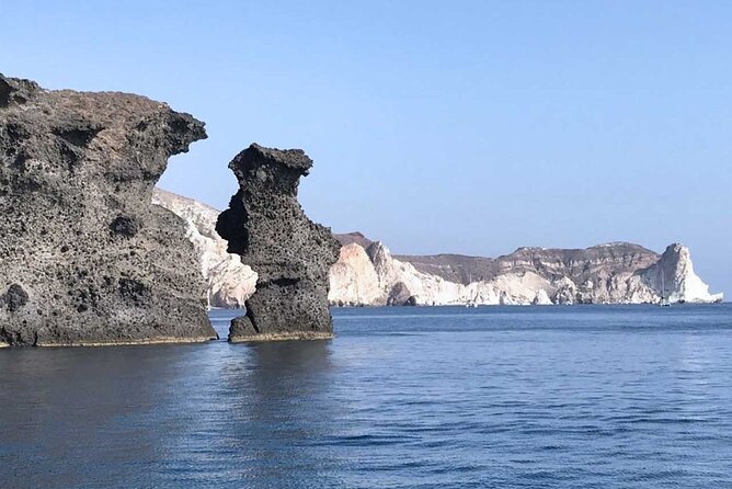 Santorini Catamaran Cruise with Greek Meal, Open-Bar and Sunset - Open Bar Style Drinks: Wine, Beer, Soft Drinks, and Water