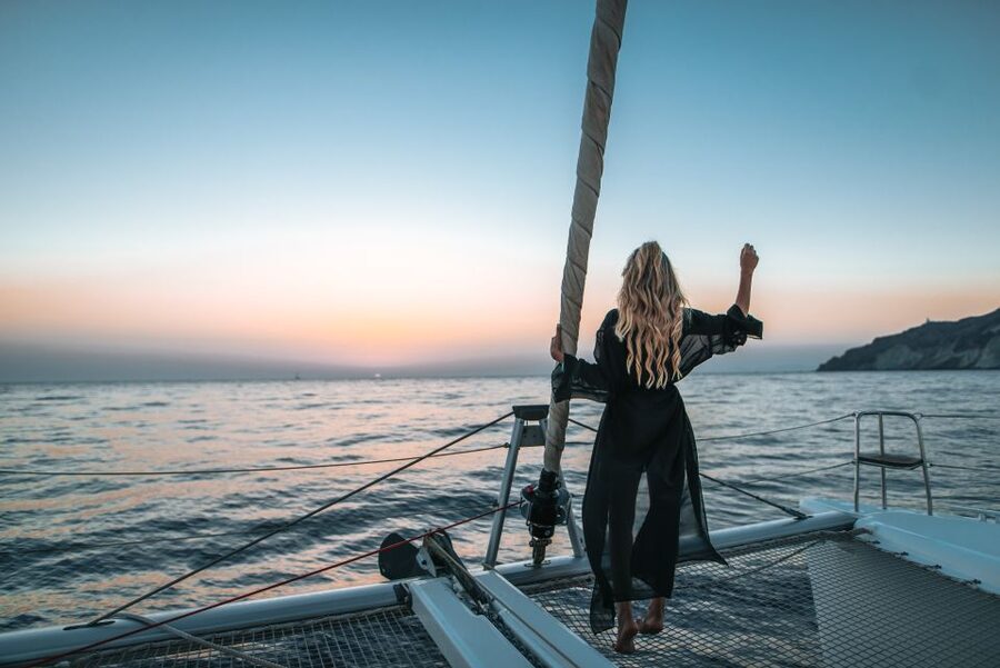 Santorini: Catamaran Cruise with Meal & Open Bar - Key Things to Know Before You Go