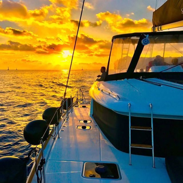 Santorini: Catamaran Cruise with Meal & Open Bar - Food, Drinks, and Snorkeling Gear: What You’ll Want to Bring