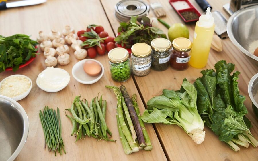 Santorini: Cooking Class with a Chef at the Ftelos Brewery - The Meal and Craft Beer Pairing