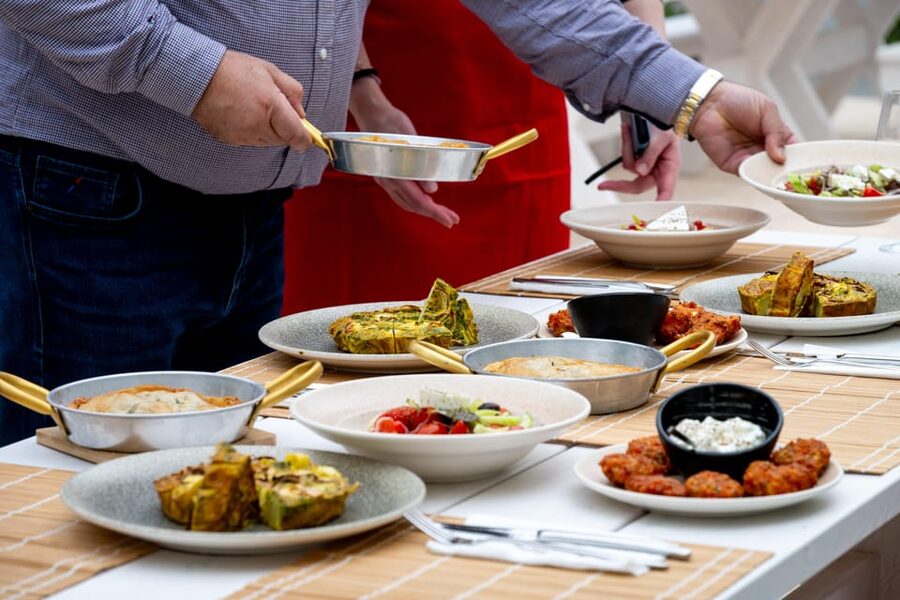 Santorini: Cooking Class with Lunch and Wine Tasting - How the 3-hour session usually flows