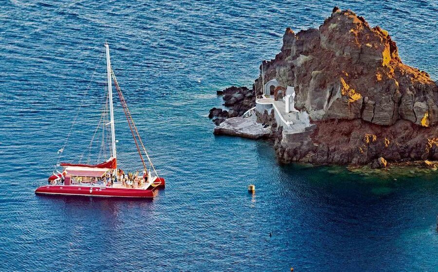 Santorini: Cruise Catamaran with BBQ & Drinks Day or Sunset - Volcano Views: Nea Kameni Hot Springs and the Caldera Drama