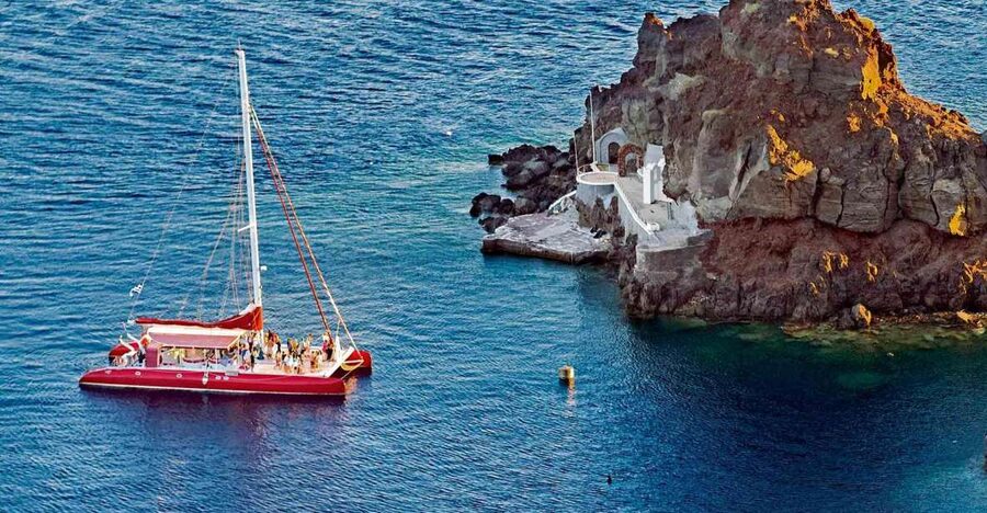 Santorini: Cruise Catamaran with BBQ & Drinks Day or Sunset - Transfers From Thera, Group Size, and the 5-Hour Rhythm