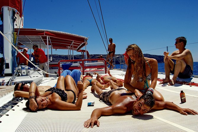 Santorini Cruise on Catamaran with BBQ & Open Bar - Getting to Ammoudi or Athinios: the pickup part that actually matters