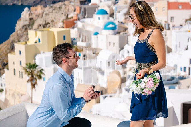Santorini: Customized Private Photoshoot Walk in Oia - Meeting Point at the Akathist Hymn Church, Then Hitting the Best Light