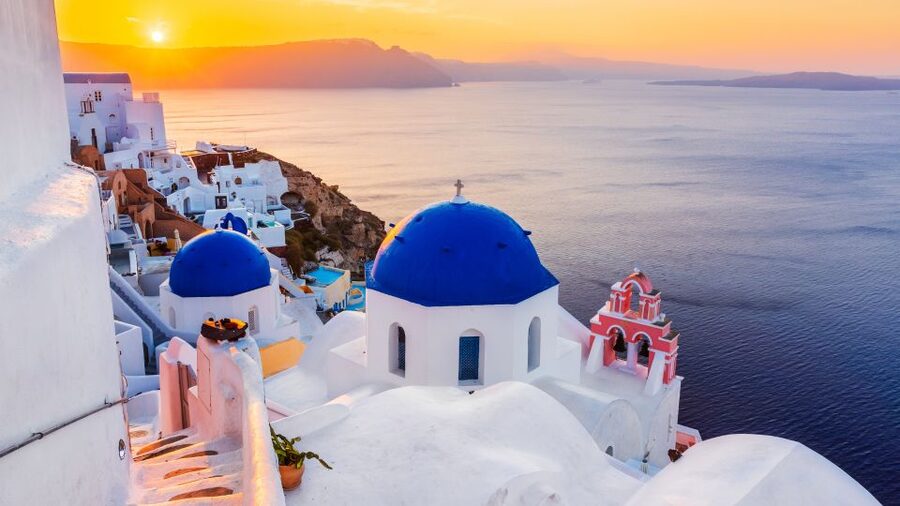 Santorini : Discover with Locals - Private Shore Excursion - Who this tour is best for, and who should rethink it