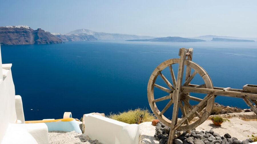 Santorini : Discover with Locals - Small Group Half-day Tour - What to Bring, What to Do, and What to Skip