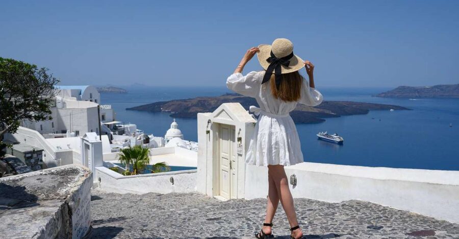 Santorini : Discover with Locals - Small Group Half-day Tour - Transport, Guide, and Small Group: Why This Format Works