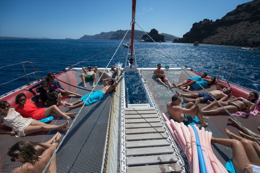 Santorini: Dream Catcher 5-hour Sailing Trip in the Caldera - Pickup and the 5-Hour Time Budget