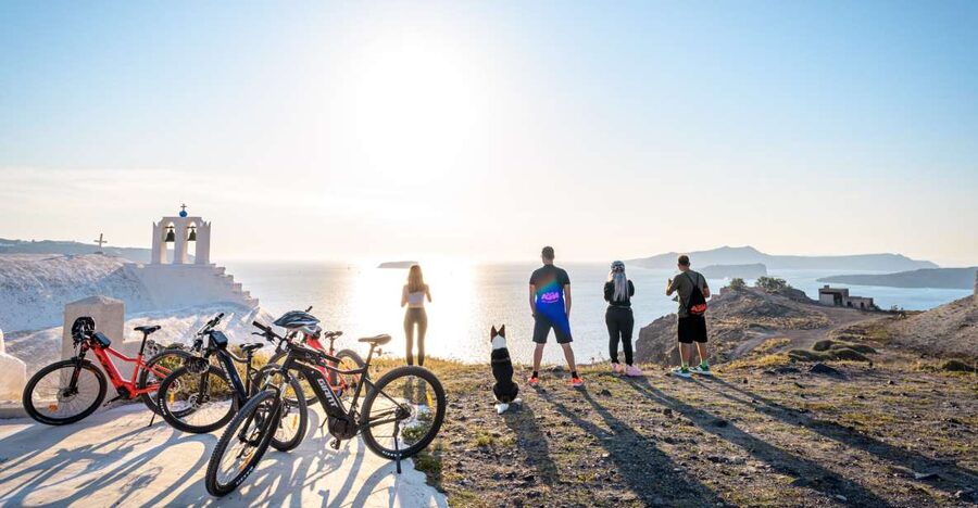 Santorini e-bike guided tours - The guide matters: how safety and pacing make it enjoyable