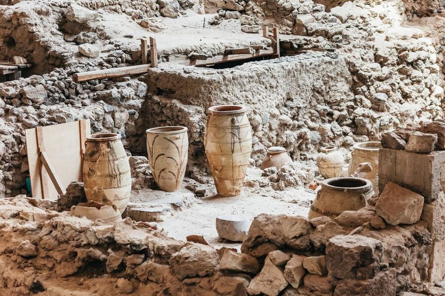 Santorini: Experience Akrotiri with a Licensed Tour Guide - Akrotiri’s 4,000-year snapshot, and why a guide matters