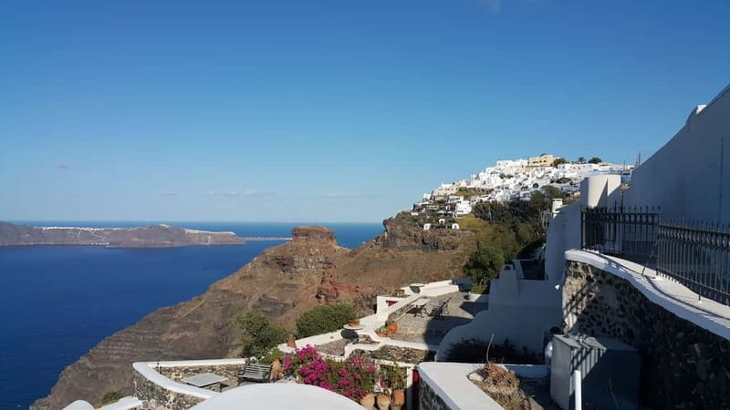Santorini: Fira to Oia Caldera Hike with Guide - Why the Fira to Oia hike feels different from a sightseeing shuffle