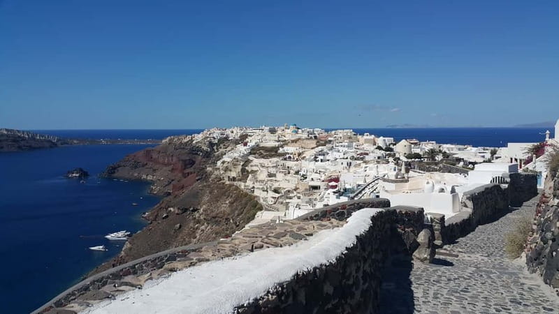 Santorini: Fira to Oia Caldera Hike with Guide - What’s included, and why snacks and water are more than a nice touch